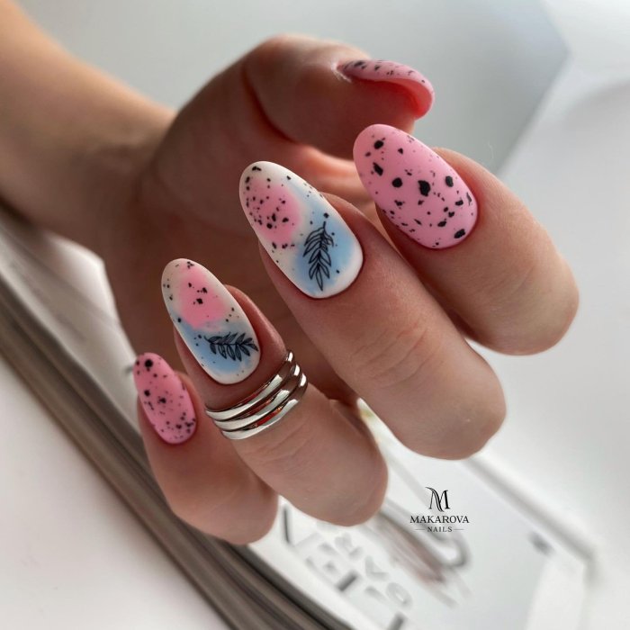 Маникюр 2022 модные перепелиные яйца