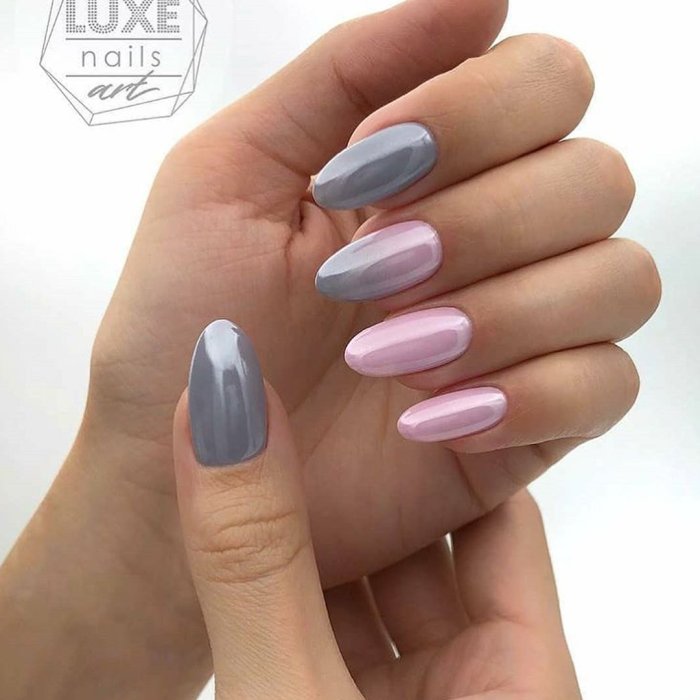 Маникюр серо-розовый градиент