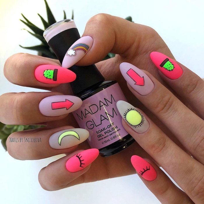 Яркий летний маникюр