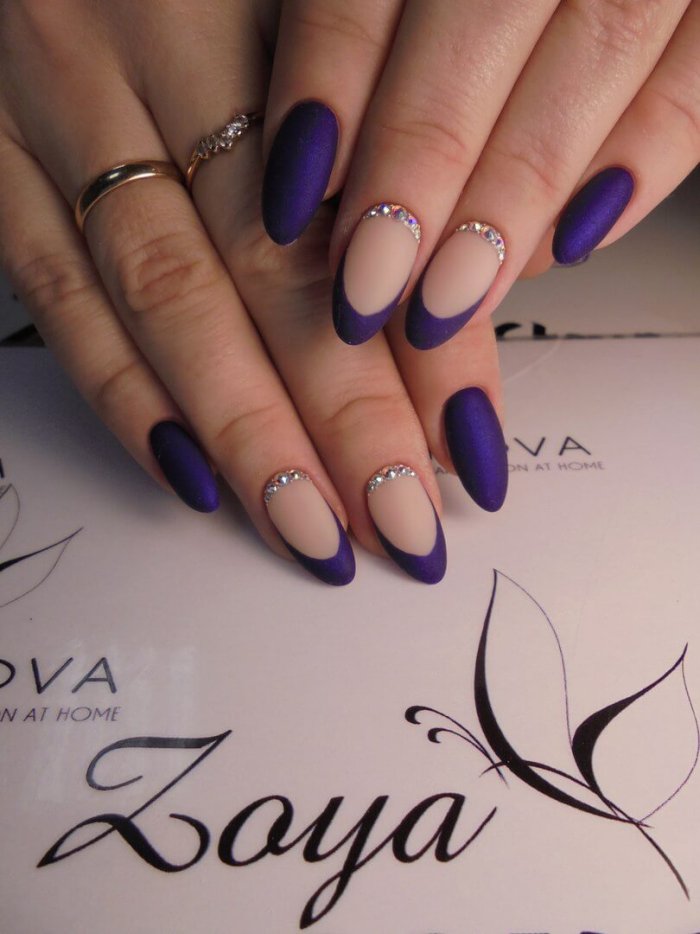 Матовый нюд миндаль