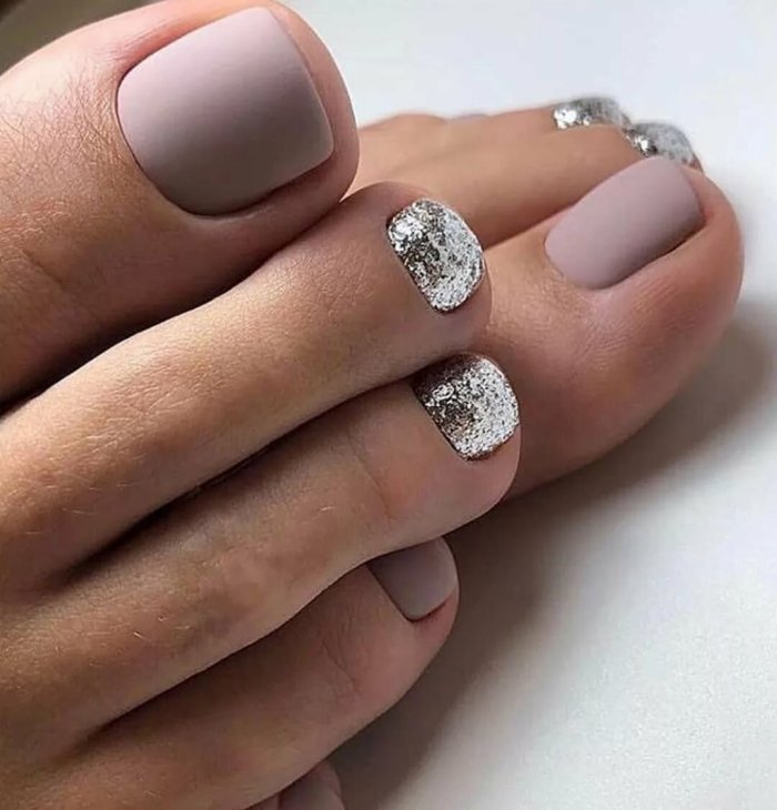 Педикюр дизайн