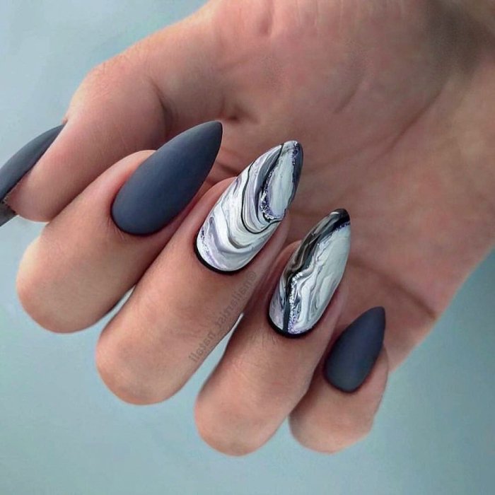 Мраморные ногти миндаль
