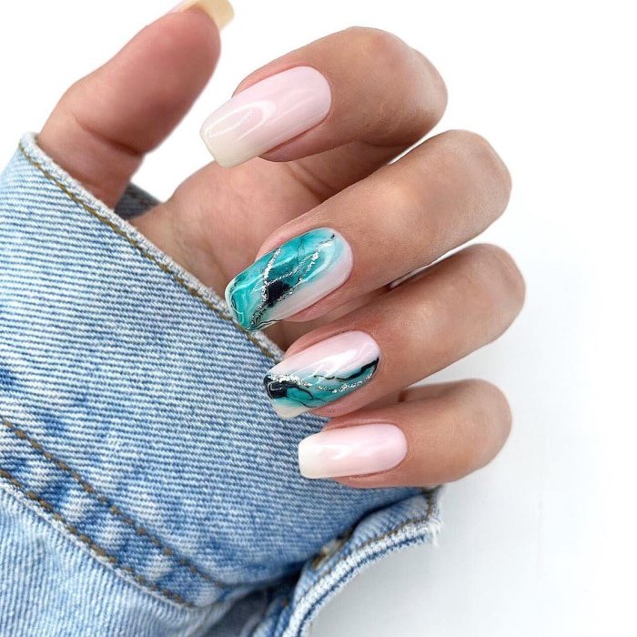 Акварельный маникюр