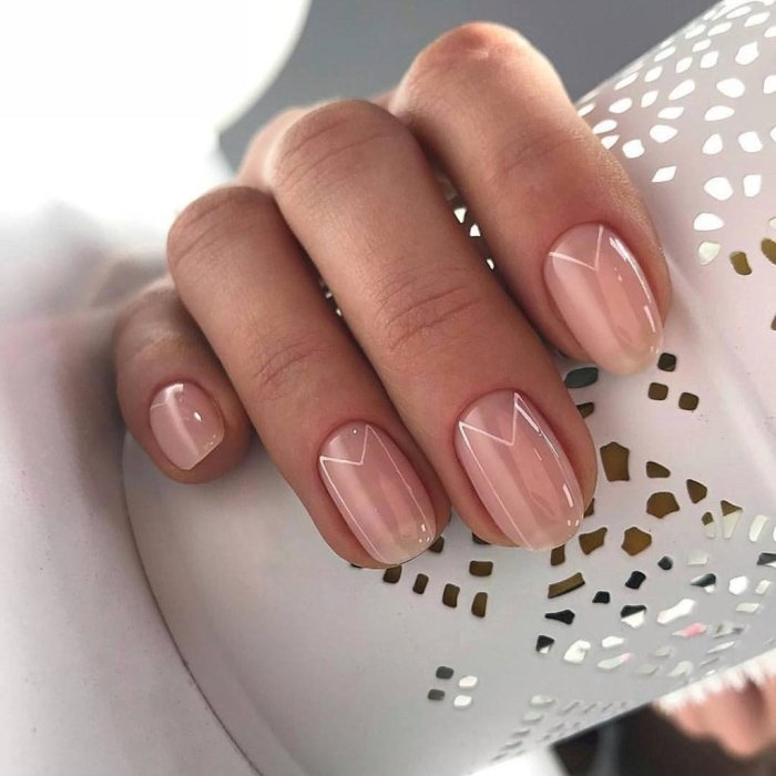 Дизайн ногтей круглые