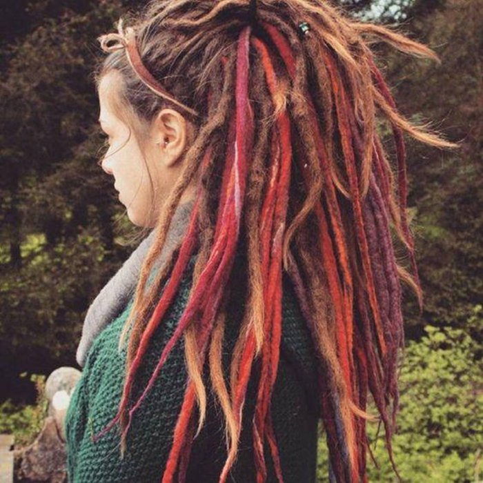 Крашенные дреды