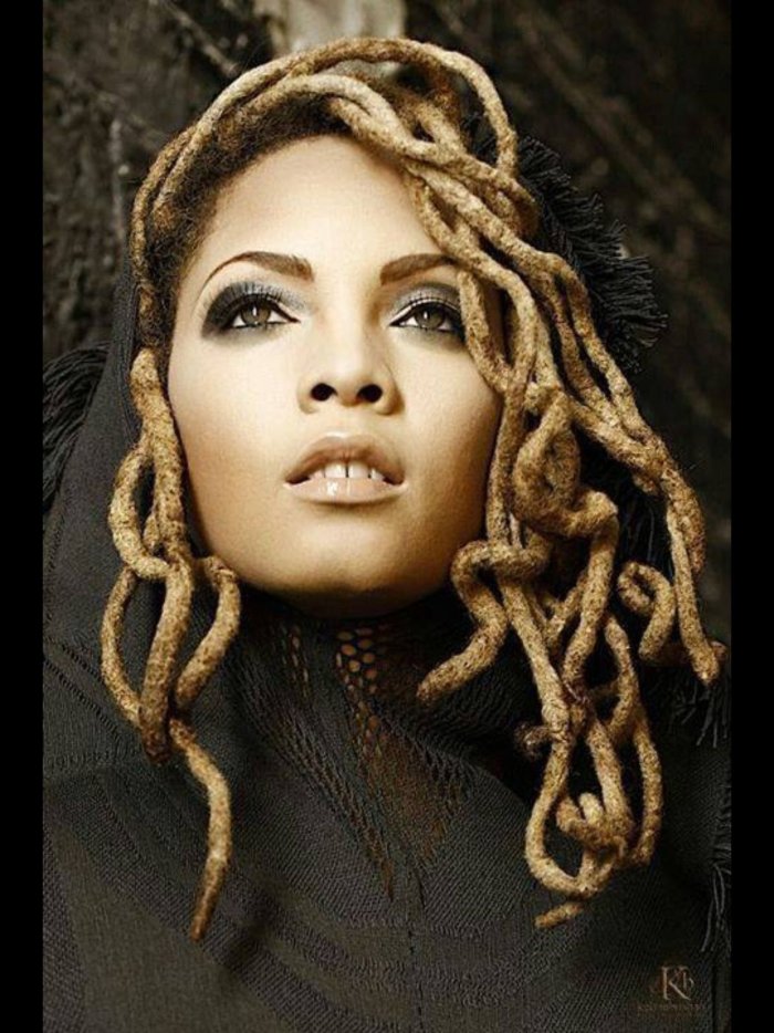 Афрокосички зизи плетение