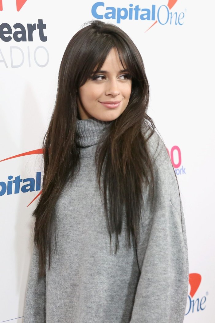 Чёлка шторка с длинными волосами 2022