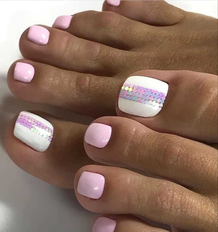 Красивый педикюр