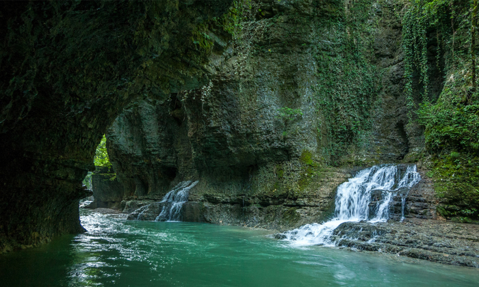Каньона Окаце и Мартвили
