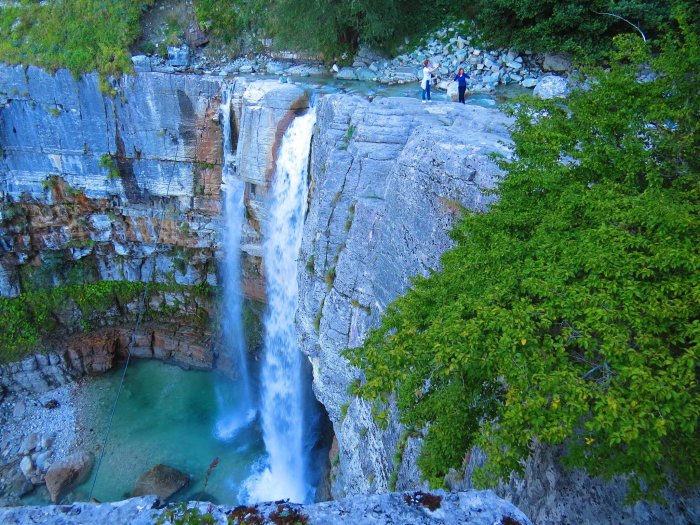 Каньон Окаце и водопады Кинчха