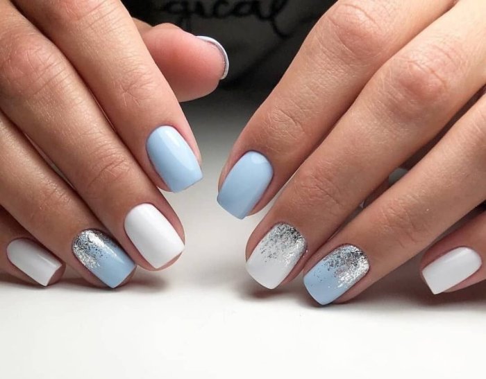 Маникюр летний однотонный красный