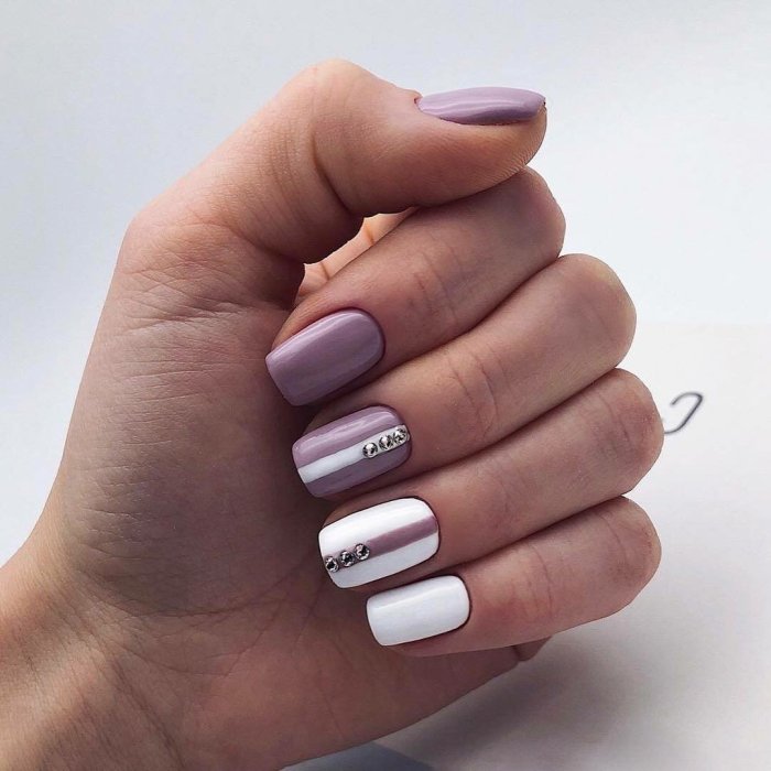Белый матовый маникюр на длинные ногти