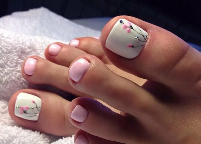 Шикарный педикюр