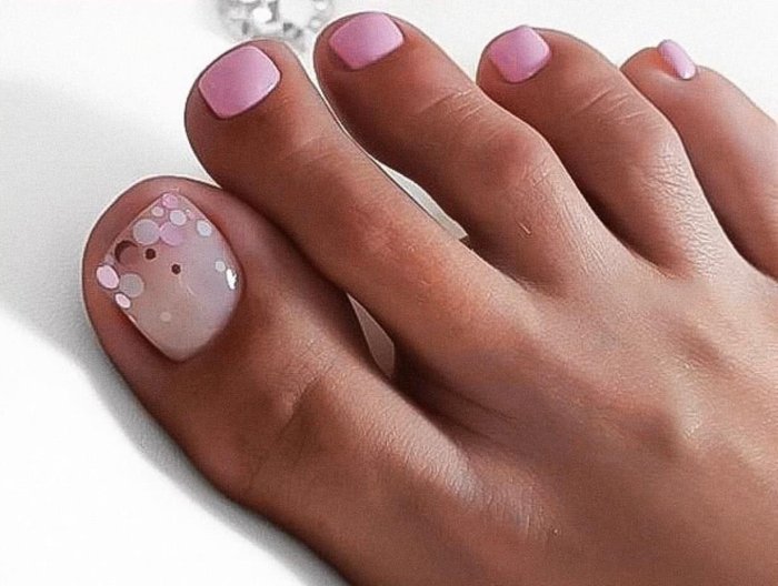 Летний педикюр