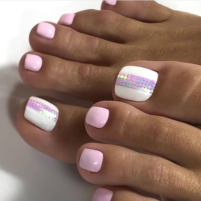 Маникюр и педикюр